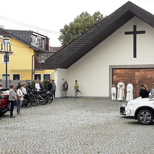 Fahrzeugsegnung Am Christophorus-Sonntag Der Pfarrgemeinde Frankenburg