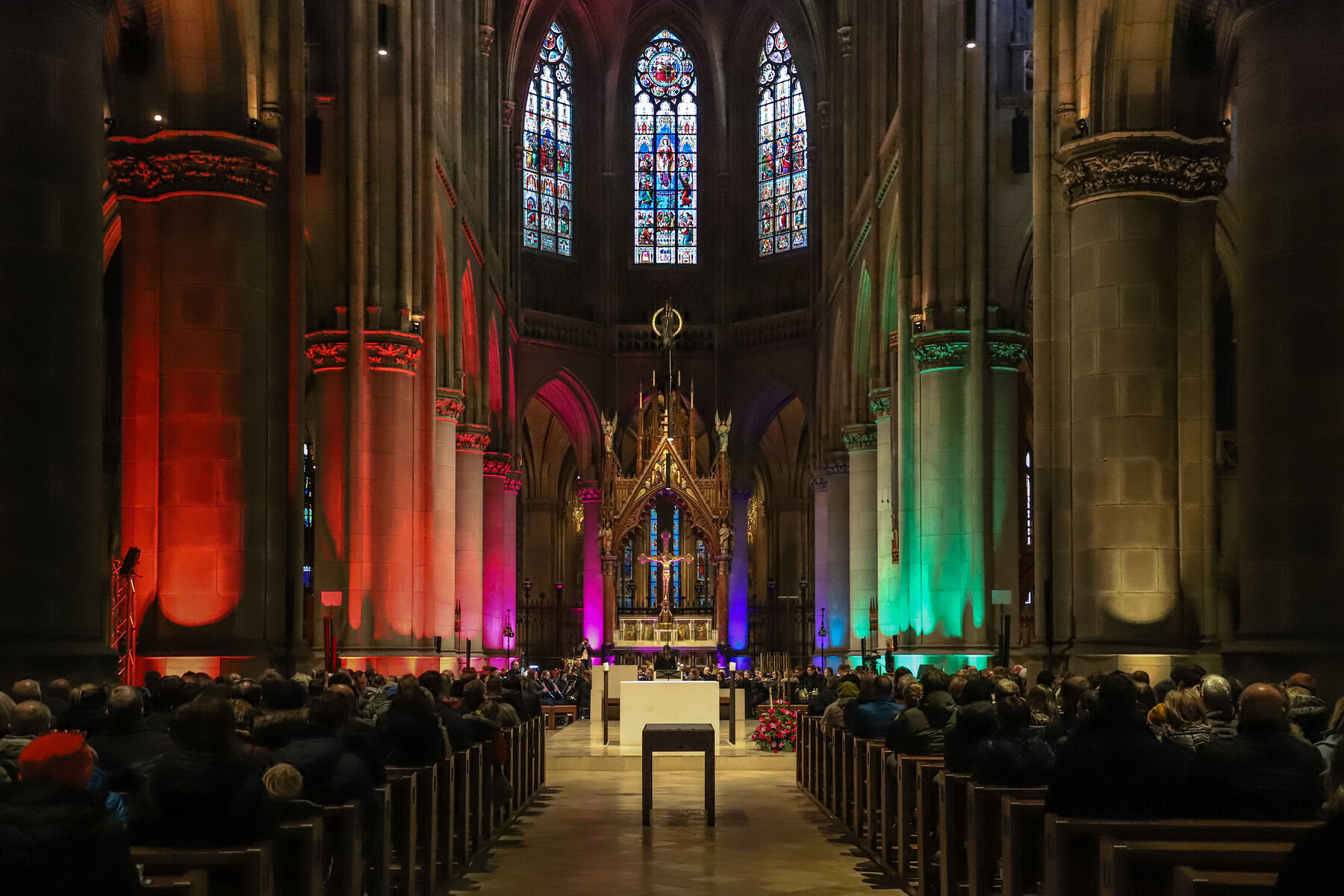 Anlässlich 100 Jahre Mariendom fand am 24. November 2024 ein Benefizkonzert des Landesjugendblasorchesters im Mariendom statt.