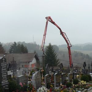 Neubau der Urnenecke am Friedhof 2012