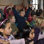 Bischof besuchte Volksschulen und Kindergarten