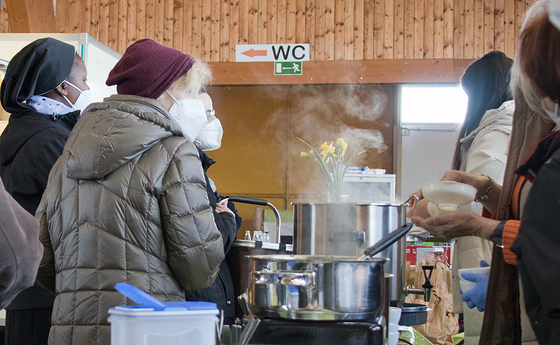 Fastensuppen-Aktion kfb St. Stephan / Herbert Fink Fastensuppen-Aktion kfb St. Stephan