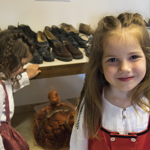 Benefizmarkt der Goldhaubenfrauen