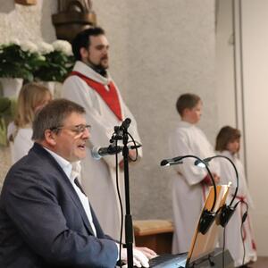 Eindrücke beim Fest der Erstkommunion 2024 in St. Quirinus