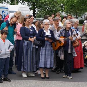 Gemeinsame Prozession von Marcel Callo und St, Quirinus