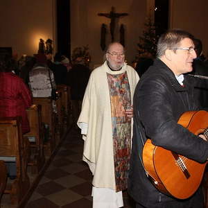 St. Quirinus und die Sternsinger während der Messe