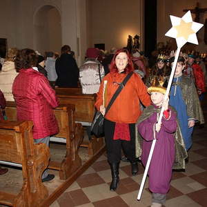 St. Quirinus und die Sternsinger während der Messe