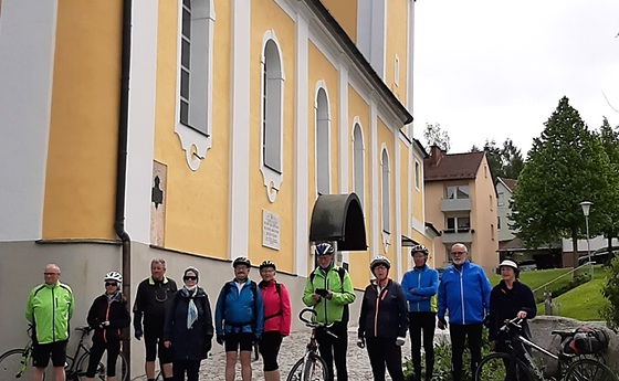 Pfingstradtour 2021 / Berta Stadler Gruppenfoto in Waizenkirchen