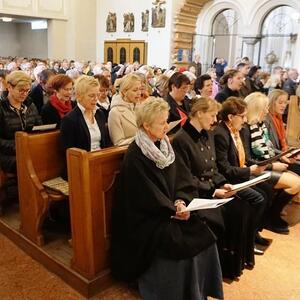 Festgottesdienst und Feier in der MZH 