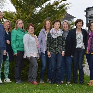 v.l.n.r: Pfr. Christoph Buchinger, Theresia Stempfer, Theresia Hupf, Aloisia Möseneder, Alexandra Pieslinger-Wienerroither, Veronika Schuster, Alexandra Birnbaumer, Christiane Stockinger, Margit Holl