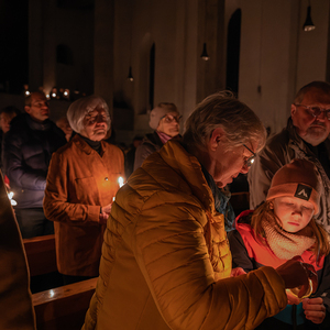 Die Feier der Osternacht in der Pfarre Kirchdorf/Krems.