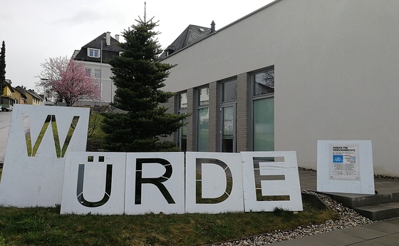 Würde