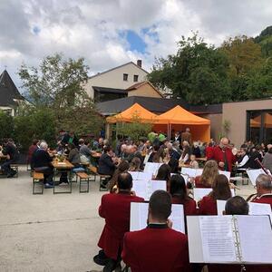 Gottseidank ließ das Wetter auch viele draußen sitzen. 