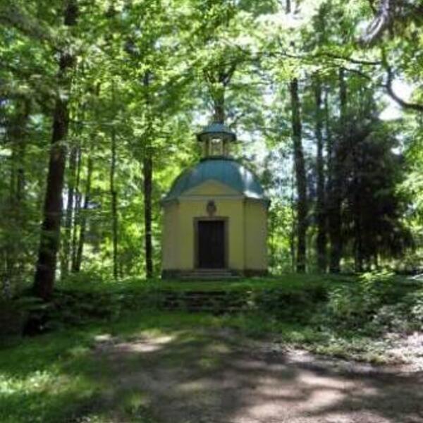 Mausoleum der Freiherren Hering - Frankendorf