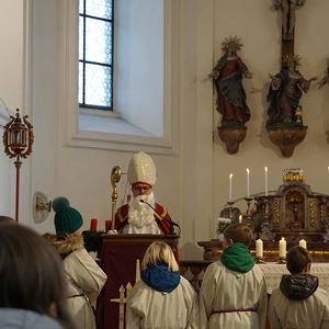 Nikolaus-Gottesdienst mit Ministrant:innenaufnahme