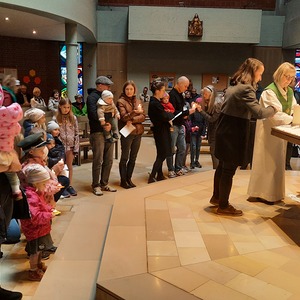 Kindersegnung in St. Leopold am 21. April 2024