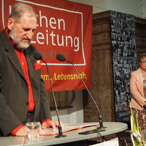 Am 15. Mai 2015 wurde im Linzer Landhaus der 22. Solidaritätspreis verliehen. Den zehn Preisträgerinnen und Preisträgern wurden die Preise von Bischof Dr. Ludwig Schwarz, Landeshauptmann Dr. Josef Pühringer und Soziallandesrätin Mag. Gertraud Jahn üb