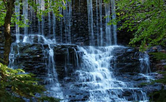 Wasserfall. © howaral/mogueFile.com