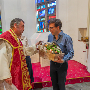 Dank an Chorleiter Josef Gassner, der von Kirchdorf Abschied nimmt und in Schierbach den Stiftschor übernimmt