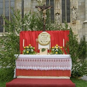 Fronleichnamsgottesdienst und -prozession