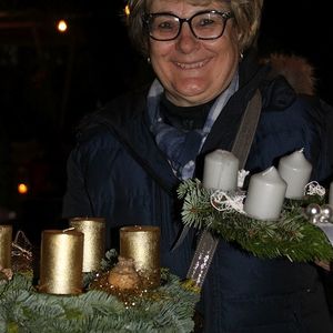 Adventkranzsegnung in St. Quirinus