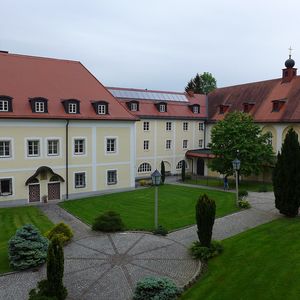 Kloster Steinerkirchen