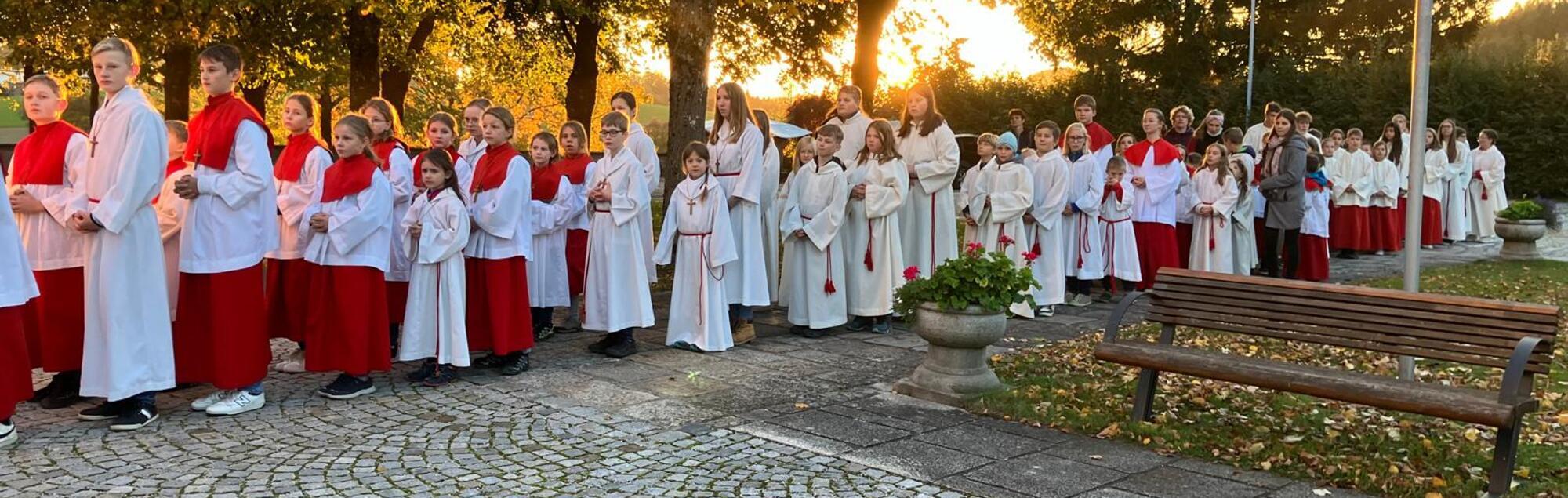 Einzug der Ministranten