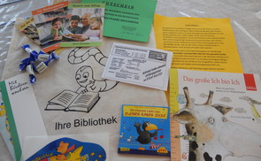 Bibliotheksackerl an die Spielgruppe      