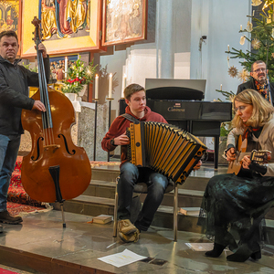 Festliche musikalische Umrahmung - Familie Renhardt