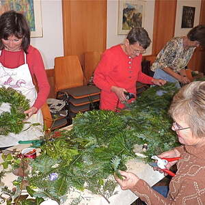 Adventkranz binden