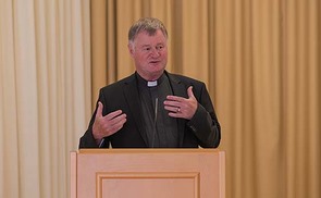 Bischof Scheuer