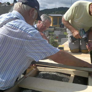 Foto: © Pfarre Oberkappel; Sanierung der Friedhofsmauer 2015