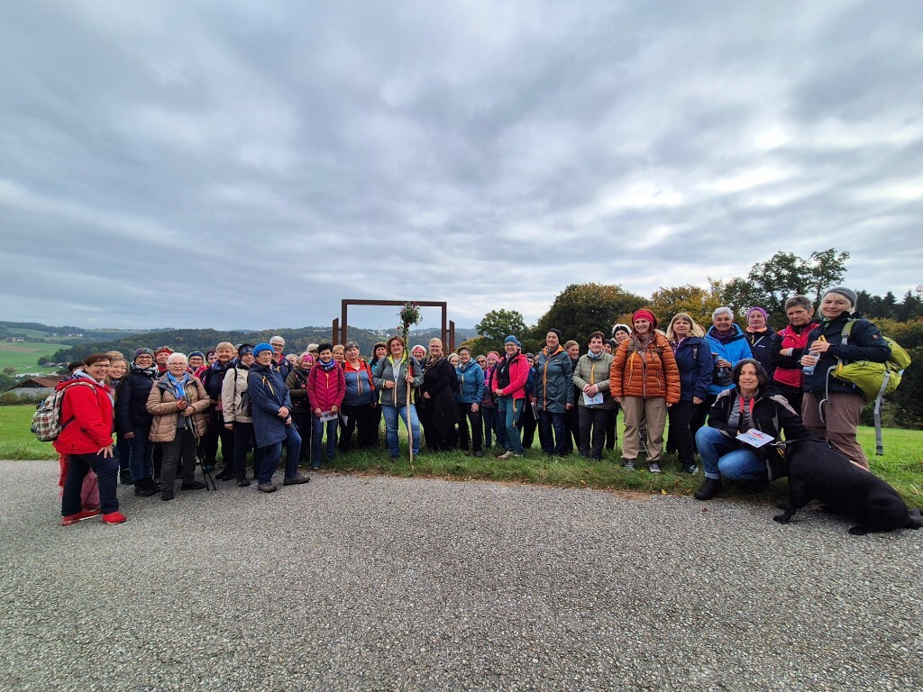 Frauenpilgertag / Barbara Schmitzberger unterwegs auf dem Landschaftsrahmenweg