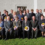 Pfarrfrühschoppen mit Spielefest und Festgottesdienst mit den Jubelpaaren