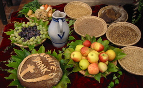 Erntedank in der Stadtpfarre Linz-Urfahr. © Isabella Haider/Fotowettbewerb der Diözese Linz / Erntedank in der Stadtpfarre Linz-Urfahr. © Isabella Haider/Fotowettbewerb der Diözese Linz Erntedank in der Stadtpfarre Linz-Urfahr. © Isabella Haider/Fotowettbewerb der Diözese Linz