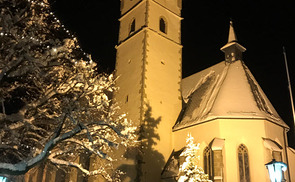 Pfarrkirche Königswiesen im Winter