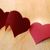 Herzen / Ronja Goj in Pfarrbriefservice.de Herzen