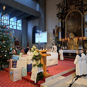 Feier für Kinder am 24. Dezember