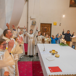 Am Christkönigs-Sonntag wurden in der Pfarrkirche Kirchdorf an der Krems beim Sonntagsgottesdienst neue MinistrantInnen aufgenommen