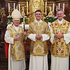 (v.l.) Bischof Manfred Scheuer, Diakon Ewald Nathanael Donhoffer OPraem und Abt Lukas Dikany OPraem.